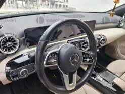 1#9853 Autovettura Mercedes-Benz A200d