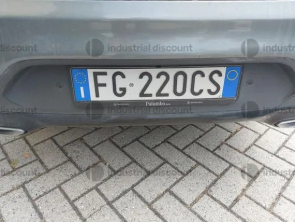 63#8980 Autovettura Mercedes Benz GLC220