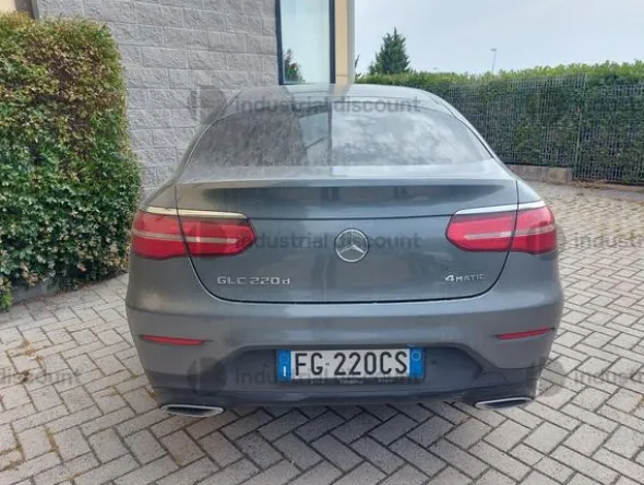 63#8980 Autovettura Mercedes Benz GLC220