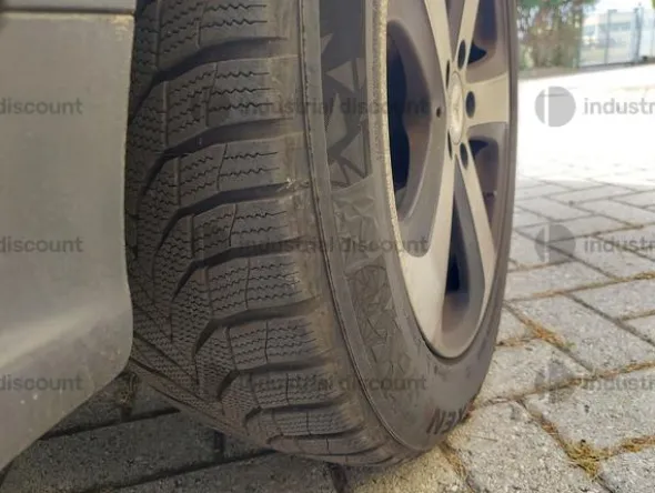 63#8980 Autovettura Mercedes Benz GLC220