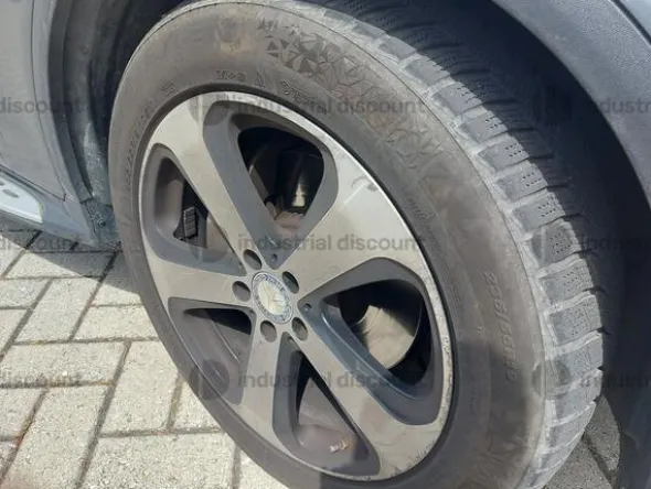 63#8980 Autovettura Mercedes Benz GLC220