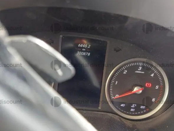 63#8980 Autovettura Mercedes Benz GLC220