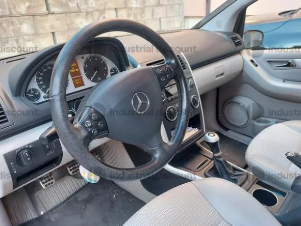 1#9749 Autovettura Mercedes Classe A
