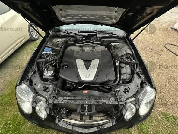 17#9792 Autovettura Mercedes E320