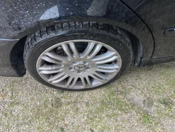 17#9792 Autovettura Mercedes E320