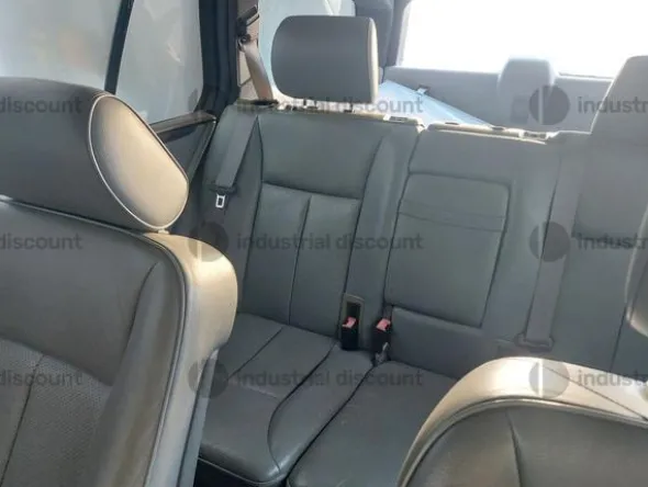 1#9766 Autovettura Mercedes E200