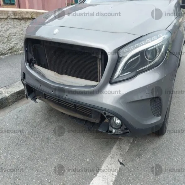 1#8950 Autovettura Mercedes GLA