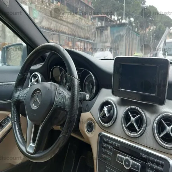 1#8950 Autovettura Mercedes GLA