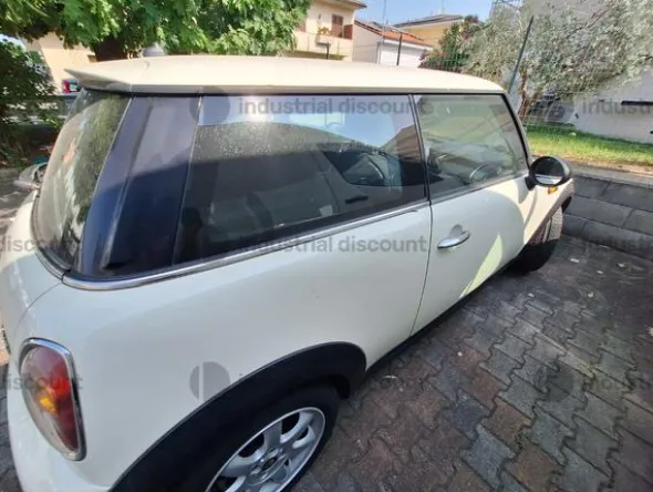 15#9500 Autovettura Mini One