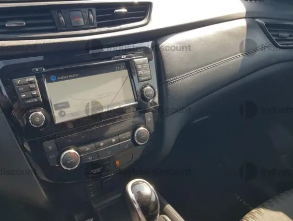 2#10040 Autovettura Nissan x-trail