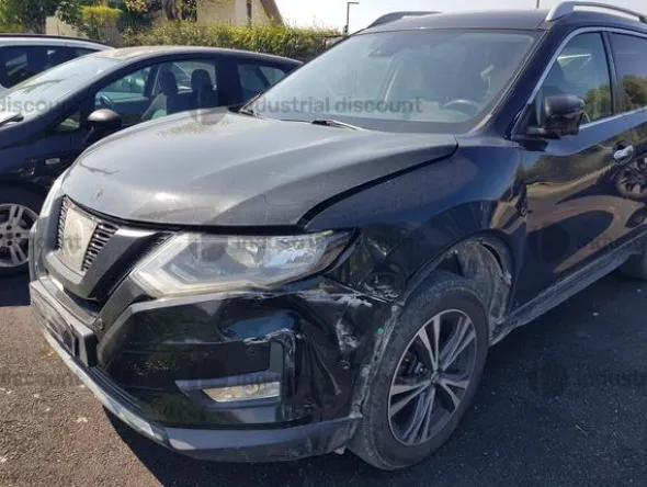 2#10040 Autovettura Nissan x-trail