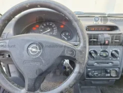 28#10019 Autovettura Opel Combo