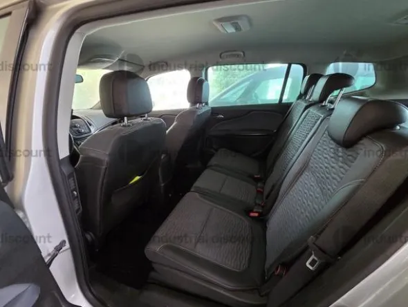 1#9973 Autovettura Opel zafira