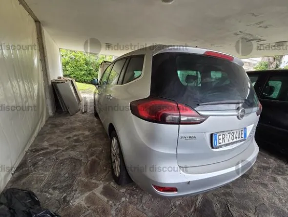 1#9973 Autovettura Opel zafira