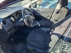 11#8738 Autovettura Peugeot 5008