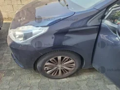 16#9500 Autovettura Peugeot 208