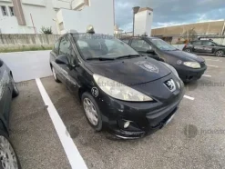 9#9773 Autovettura Peugeot