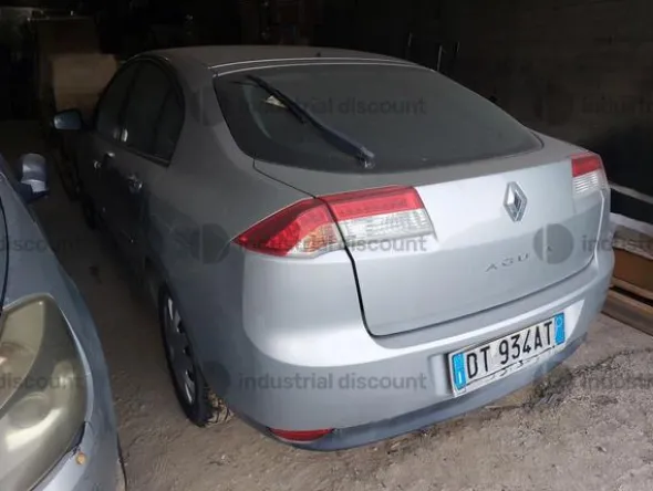 1#8749 Autovettura Renault New Laguna