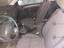 1#8749 Autovettura Renault New Laguna