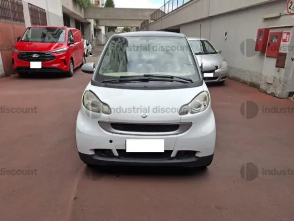 2#9232 Autovettura Smart Fortwo Coupe CDI