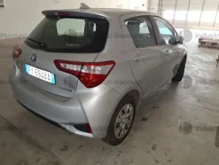 10#9480 Autovettura Toyota Yaris hybrid