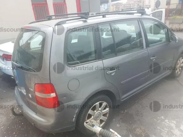 2#10145 Autovettura Volkswagen