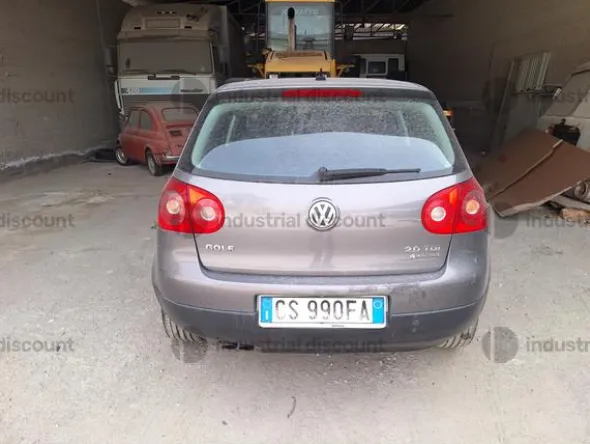 7#8623 Autovettura Volkswagen Golf