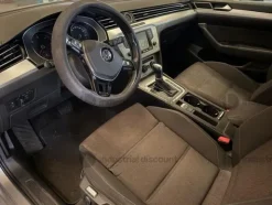30#9706 Autovettura Volkswagen Passat