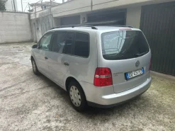 AUTOVETTURA VOLKSWAGEN TOURAN TARGA DD457EM