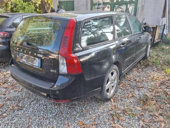3#9704 AutovetturaVolvo V50