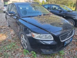 3#9704 AutovetturaVolvo V50
