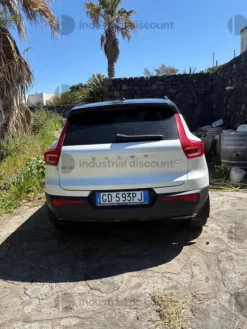 8#10098 Autovettura VOLVO XC40