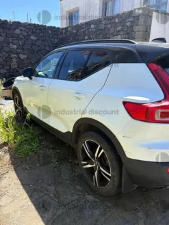 8#10098 Autovettura VOLVO XC40