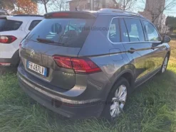 6#8738 Autovettura Wolkswagen Tiguan