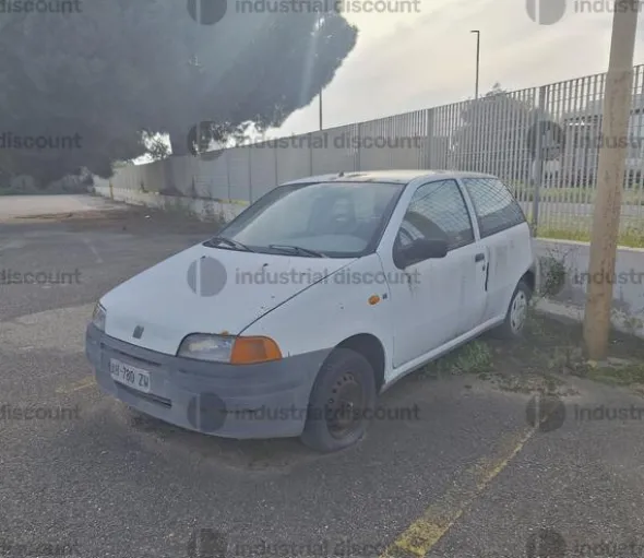 31#10019 Autovetture Opel Combo e Fiat Punto