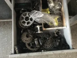 1#5221 Banchi da lavoro e accessori riparazione biciclette