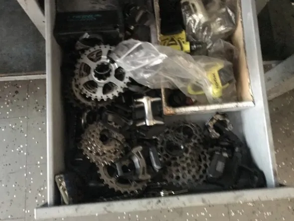 1#5221 Banchi da lavoro e accessori riparazione biciclette