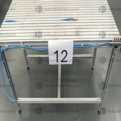 7#9214 3 banchi da lavoro in estruso di cui uno basso