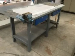 70#8549 Banconi da lavoro in legno