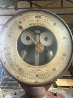 BILANCIA INDUSTRIALE BERKEL VINTAGE DA 200 KG