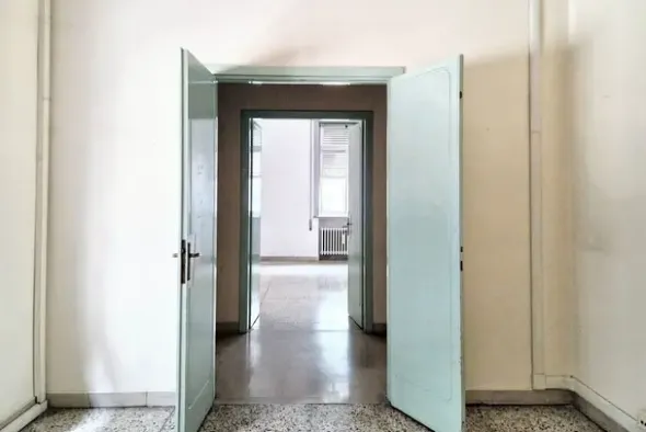 #23660 Blocco uffici pubblici in edifico polifunzionale