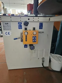 Bordatrice manuale IDM KOMPACT a norme CE