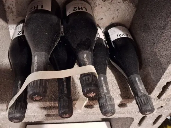 2#10085 Bottiglie di vino