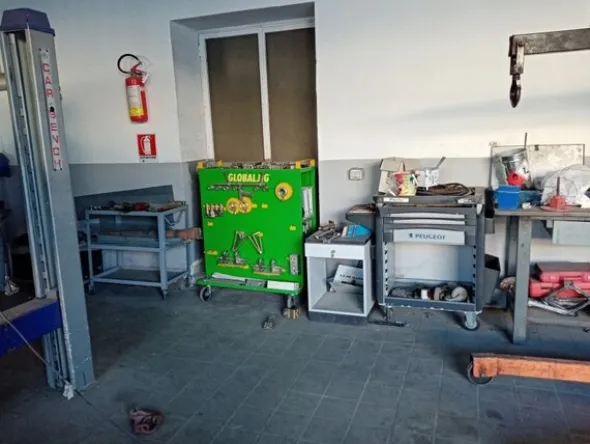 1#7041 Cabina di verniciaturaBlowtherm e attrezzature officina