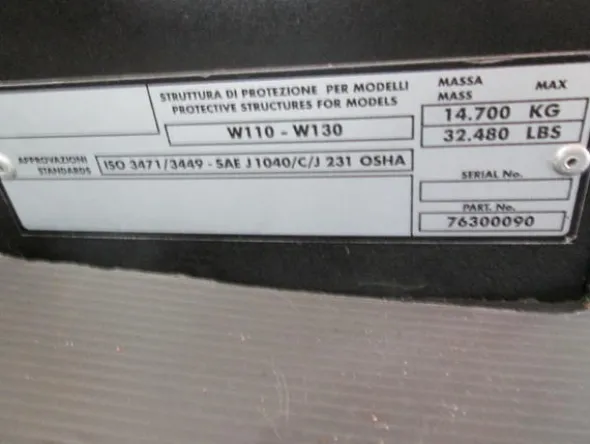26#3117 Cabina Per Pala Gommata New Holland W130