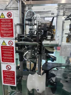 CA73 Capsulatrice usata R&G Minibloc 2003 - 3000 bph