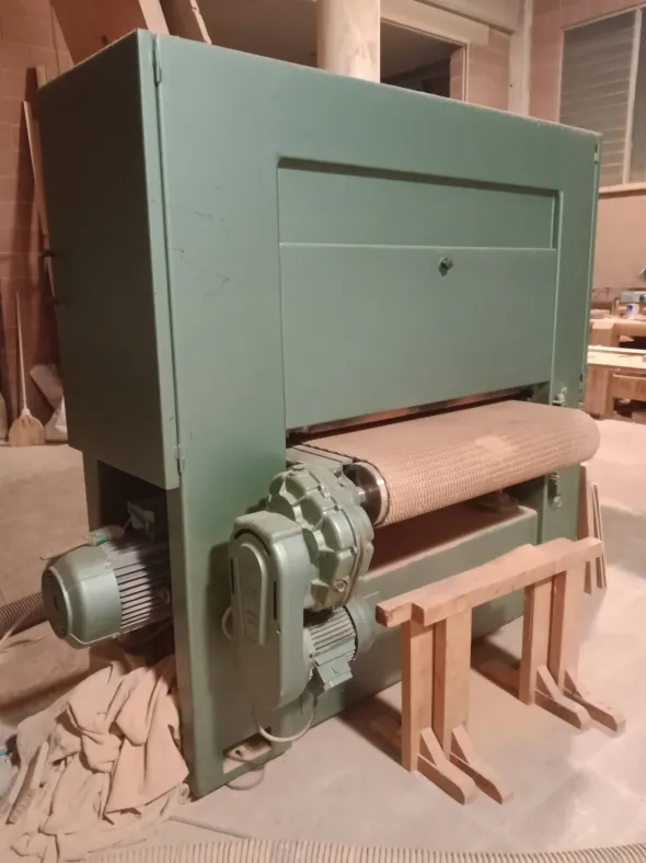 Calibratrice per legno