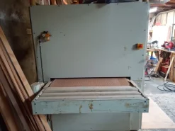 Calibratrice SBF 3W-586 da 1100mm con 3 nastri usata