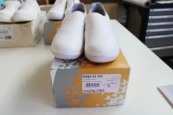 91#5240 Calzature sanitarie Safe Way