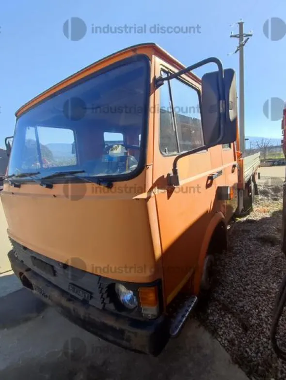12#9387 Camion cassone fisso a doppia cabina Fiat-IVECO 50-10